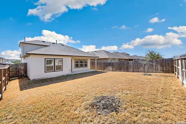 5559 Chase Falls, San Antonio, TX 78266