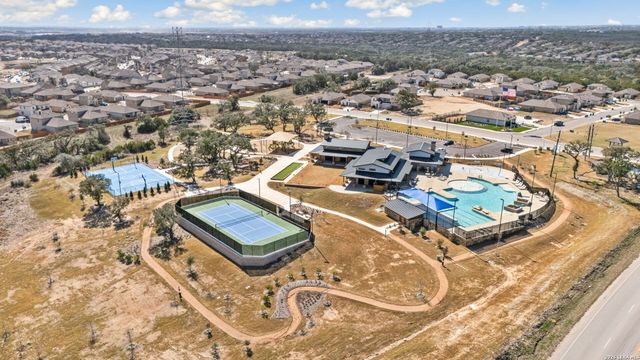 5559 Chase Falls, San Antonio, TX 78266