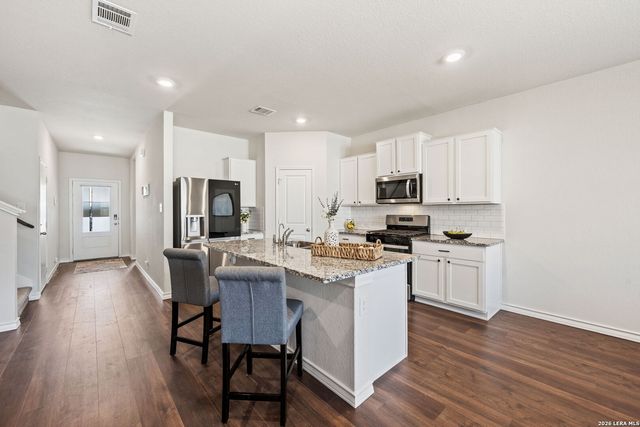 5559 Chase Falls, San Antonio, TX 78266