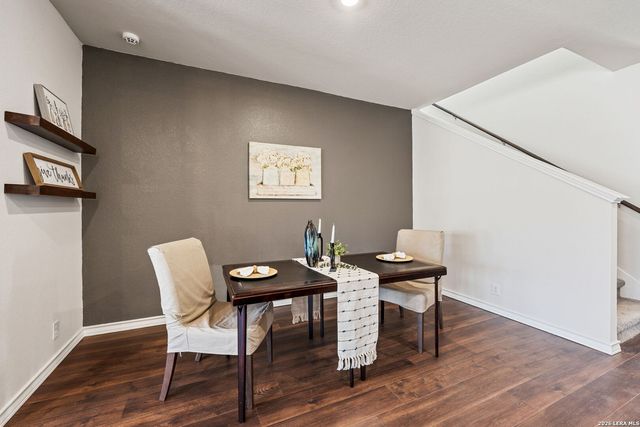 5559 Chase Falls, San Antonio, TX 78266