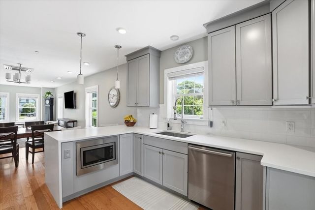 21 Chickatawbut Street 1, Boston, MA 02122