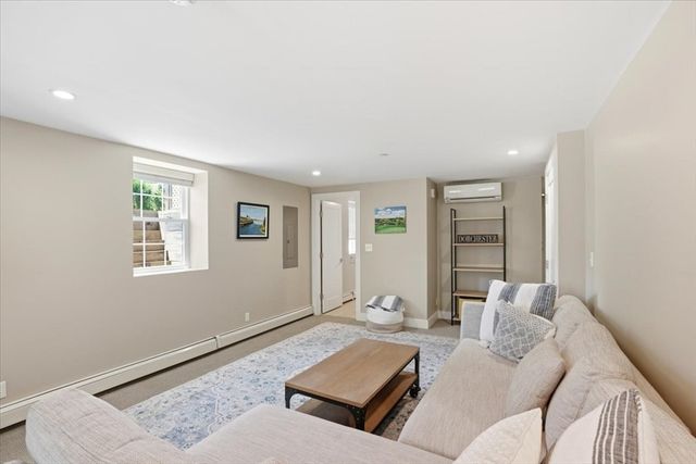 21 Chickatawbut Street 1, Boston, MA 02122