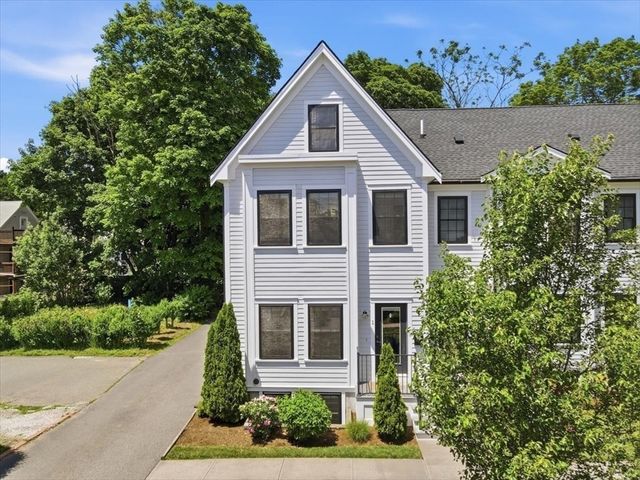 21 Chickatawbut Street 1, Boston, MA 02122