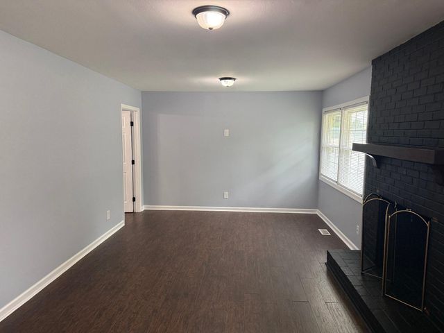 4112 MIDWAY ST, Fredericksburg, VA 22408