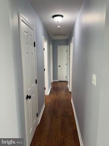 4112 MIDWAY ST, Fredericksburg, VA 22408