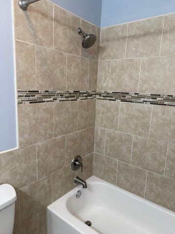 4112 MIDWAY ST, Fredericksburg, VA 22408