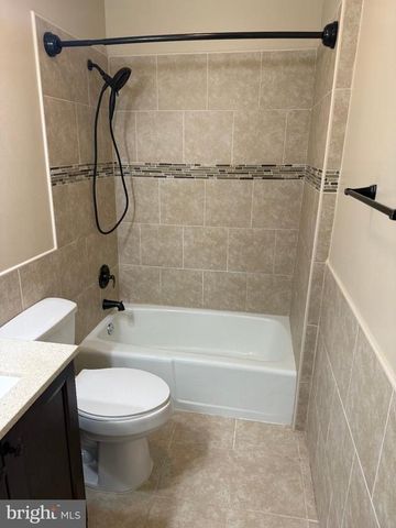 4112 MIDWAY ST, Fredericksburg, VA 22408