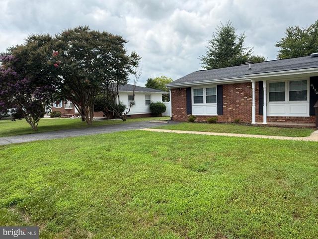 4112 MIDWAY ST, Fredericksburg, VA 22408