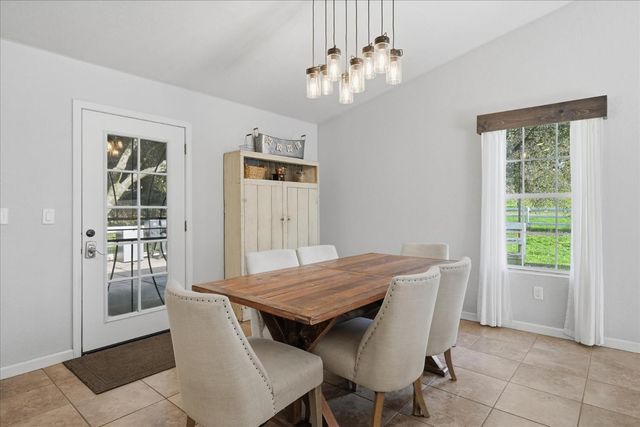 31562 Sioux Road, Coarsegold, CA 93614