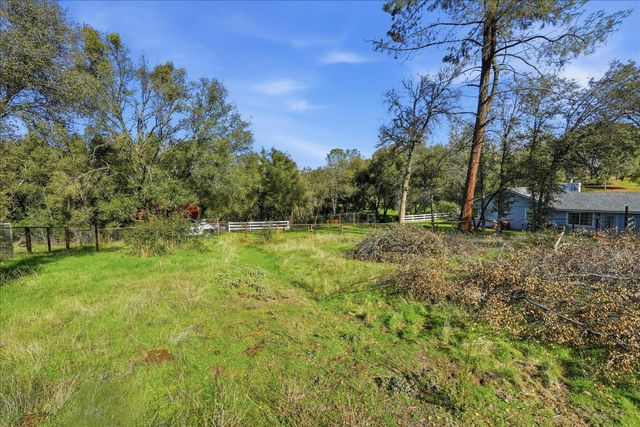 31562 Sioux Road, Coarsegold, CA 93614