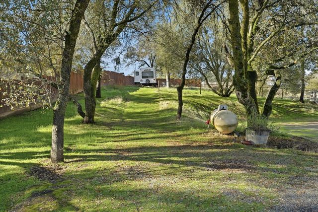 31562 Sioux Road, Coarsegold, CA 93614