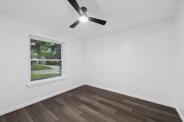 210 Weeping Oak Lane, Spring, TX 77388
