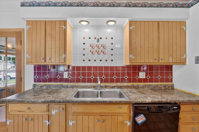 1617 Arbor Drive, Beloit, WI 53511