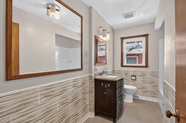 1617 Arbor Drive, Beloit, WI 53511