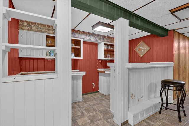 1617 Arbor Drive, Beloit, WI 53511