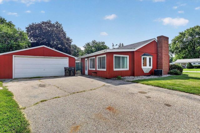 1617 Arbor Drive, Beloit, WI 53511