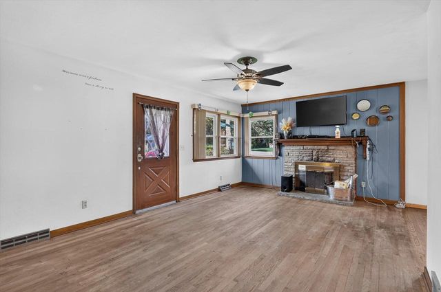 1617 Arbor Drive, Beloit, WI 53511