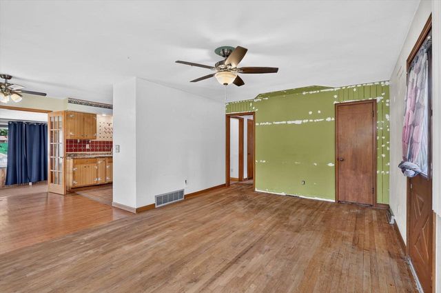1617 Arbor Drive, Beloit, WI 53511