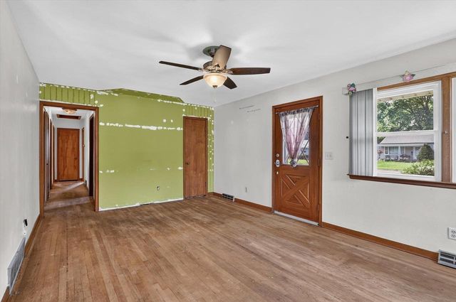 1617 Arbor Drive, Beloit, WI 53511