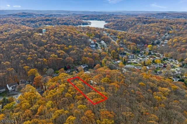 183 Valley View Dr, Rockaway Twp., NJ 07866