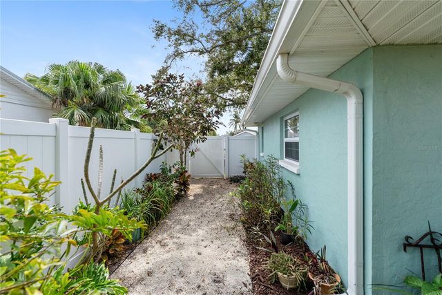 7208 POINTE WEST BOULEVARD, Bradenton, FL 34209