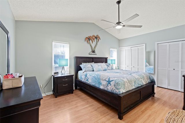 1305 PEACHFIELD DRIVE, Valrico, FL 33596