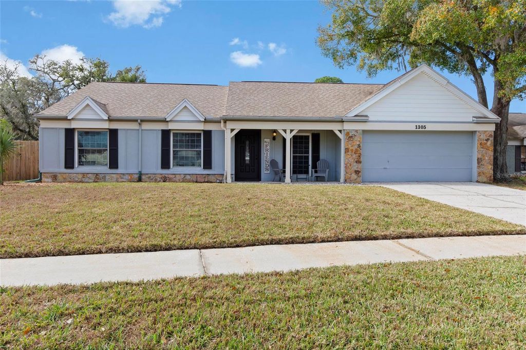 1305 PEACHFIELD DRIVE, Valrico, FL 33596