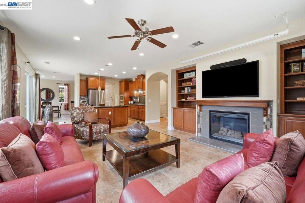 Image 14 of property listing at 2539 BRANDINI DRIVE, Dublin, CA 94568