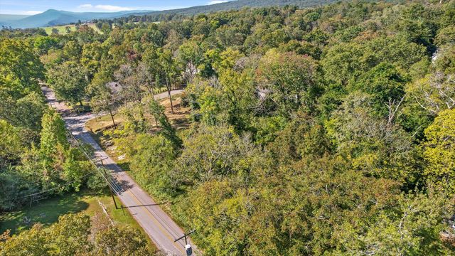 1212 Cinderella Road, Lookout Mountain, GA 30750