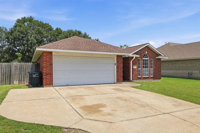 413 Brentwood Drive E, College Station, TX 77840