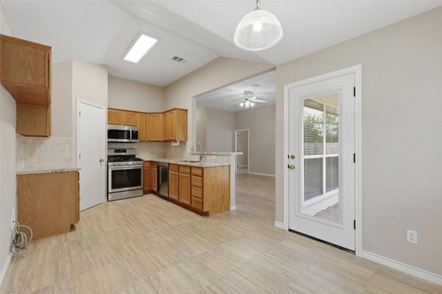 413 Brentwood Drive E, College Station, TX 77840