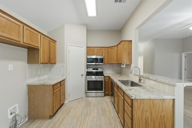 413 Brentwood Drive E, College Station, TX 77840