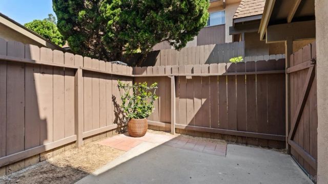 7806 Camino Tranquilo, San Diego, CA 92122