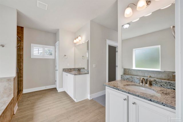 14395 Arborgate Dr, Pensacola, FL 32507