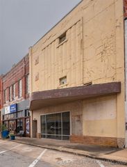 212 E Choctaw, Mcalester, OK 74501