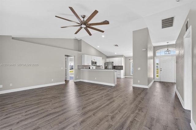409 NE 25th Ter, Cape Coral, FL 33909