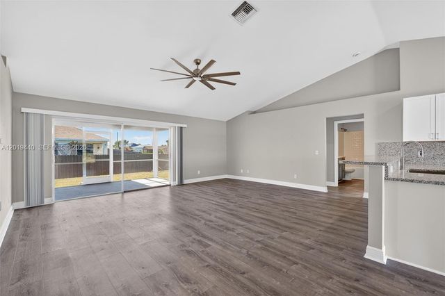 409 NE 25th Ter, Cape Coral, FL 33909