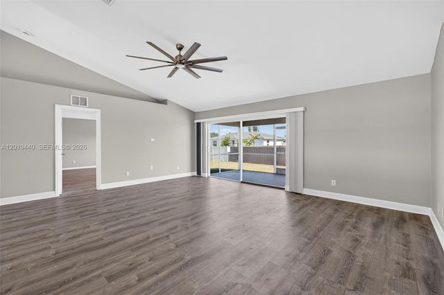 409 NE 25th Ter, Cape Coral, FL 33909