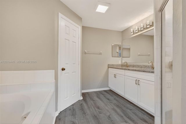 409 NE 25th Ter, Cape Coral, FL 33909