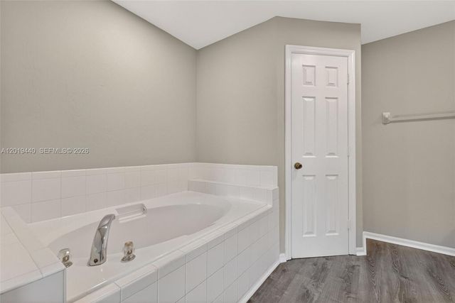 409 NE 25th Ter, Cape Coral, FL 33909