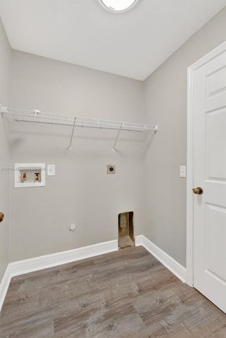 409 NE 25th Ter, Cape Coral, FL 33909