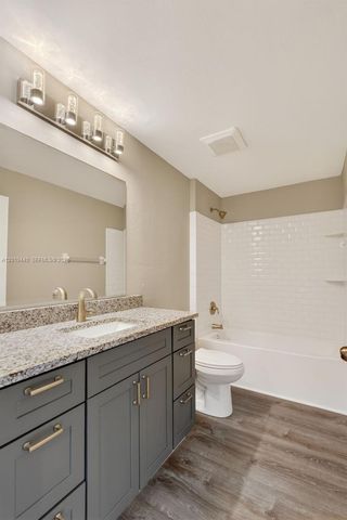 409 NE 25th Ter, Cape Coral, FL 33909