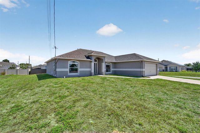 409 NE 25th Ter, Cape Coral, FL 33909