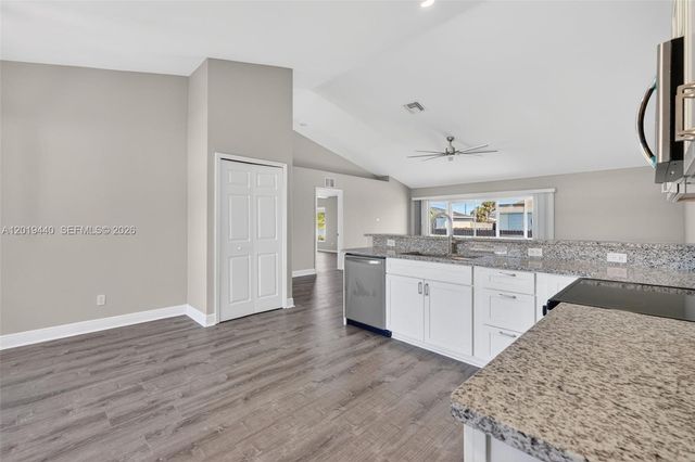409 NE 25th Ter, Cape Coral, FL 33909