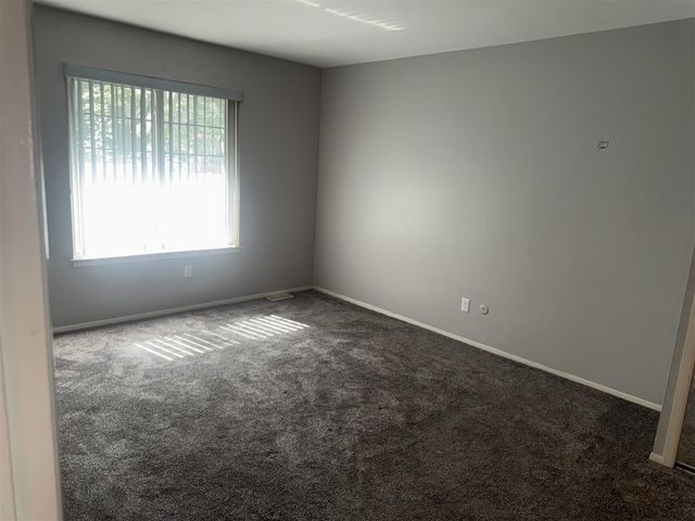 30220 Southfield Road Unit: 243, Southfield, MI 48076