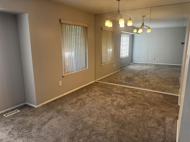 30220 Southfield Road Unit: 243, Southfield, MI 48076