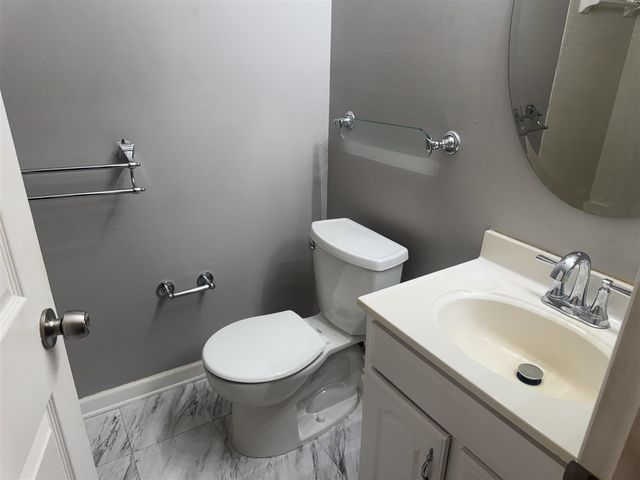 30220 Southfield Road Unit: 243, Southfield, MI 48076