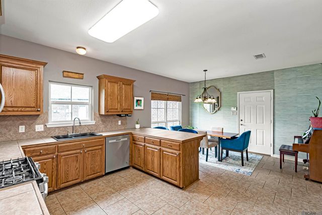 37392 Cypress Turn Ave, Dutchtown, LA 70737