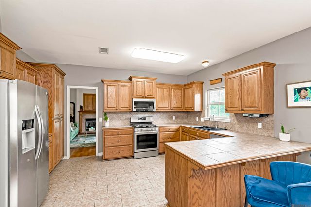 37392 Cypress Turn Ave, Dutchtown, LA 70737