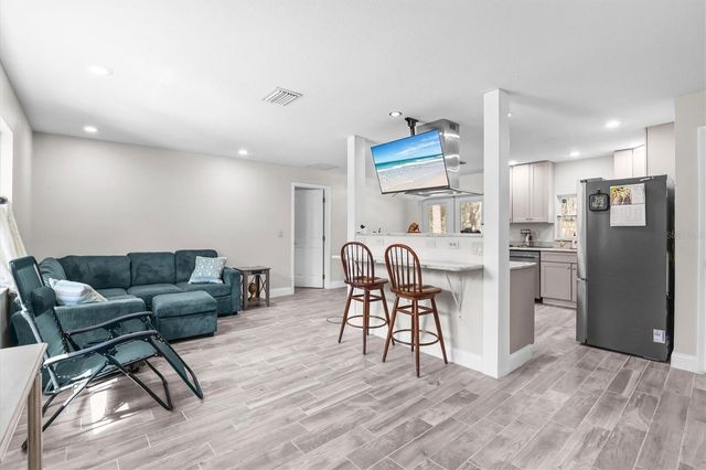 6244 COLONY CIRCLE, Weeki Wachee, FL 34607